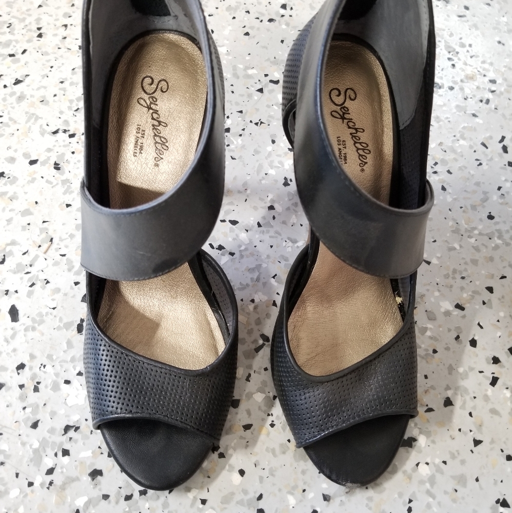 Seychelles Heels